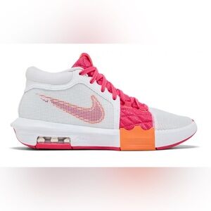 NEW| Men’s Nike LeBron witness Athletic | men size:10